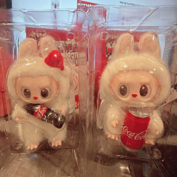 Coca-Cola Labubu - Picture 1 of 1